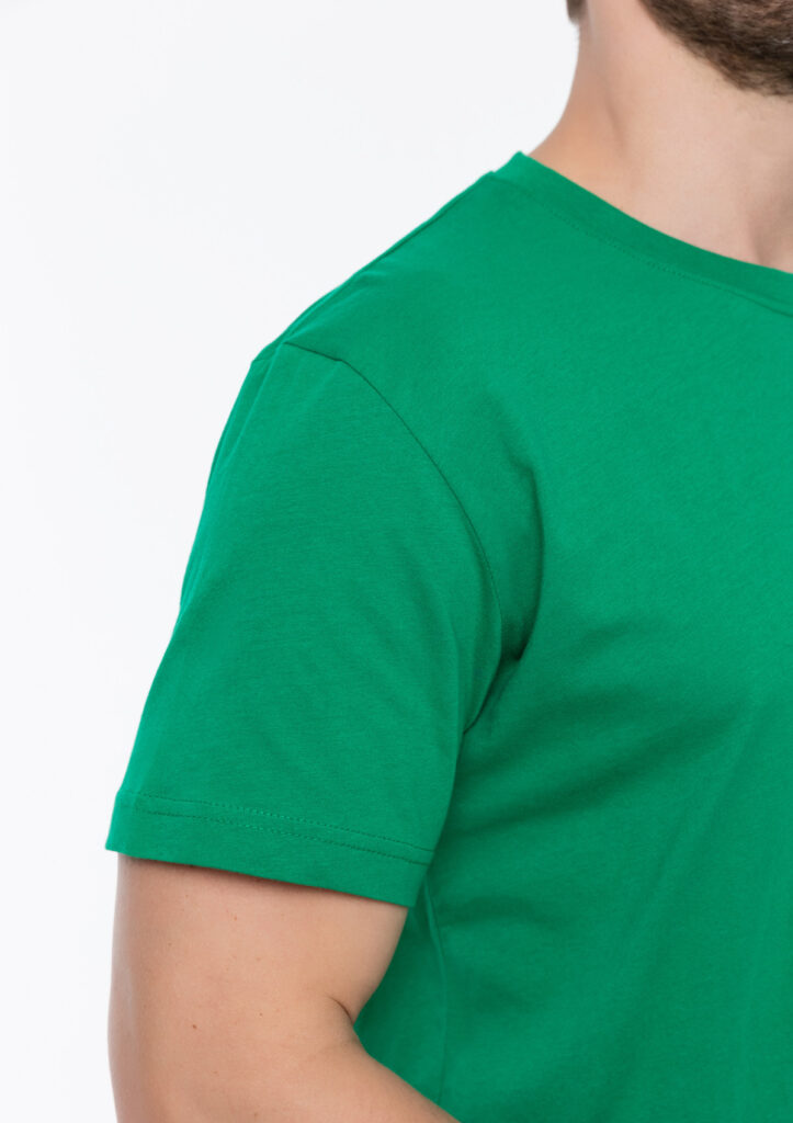 Футболка унисекс с именной вышивкой (Зеленый)